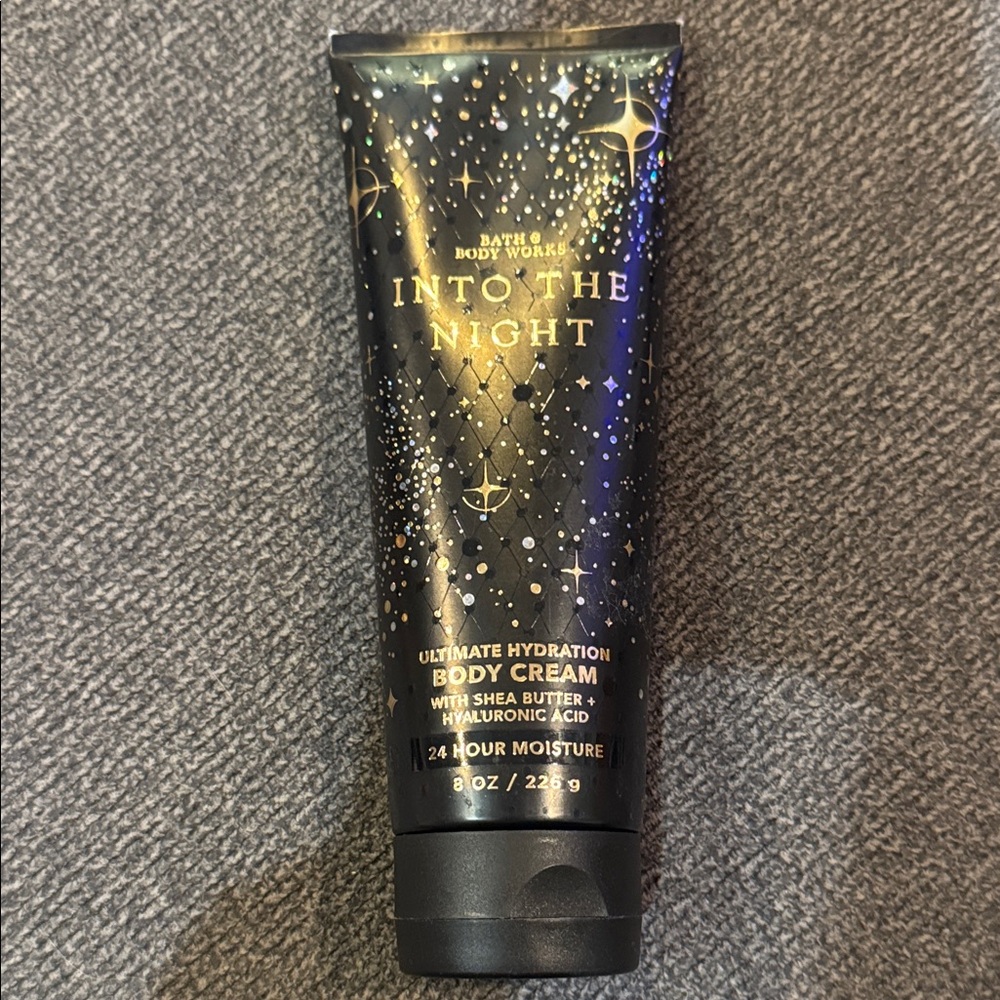 Bath & Body Works Into the Night Body Cream - Black and Gold